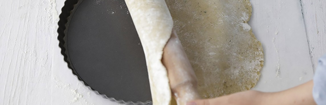 רידוד בצק פריך או שמרים