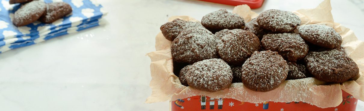 עוגיות שוקולד וטחינה טבעוניות