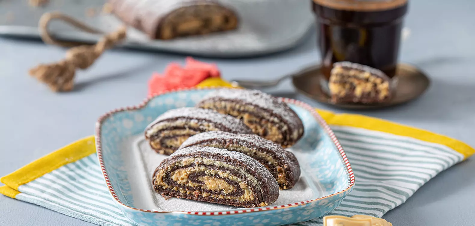 מתוקים לצד הקפה