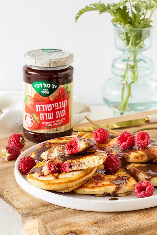 פנקייק פטל ברוטב שוקולד וקרמל