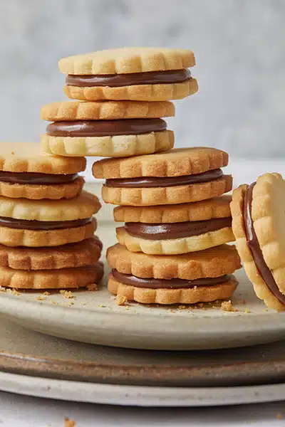 עוגיות סנדוויץ' שוקולד