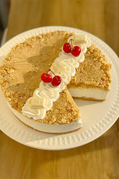 עוגת גבינה פירורים ושוקלד לבן