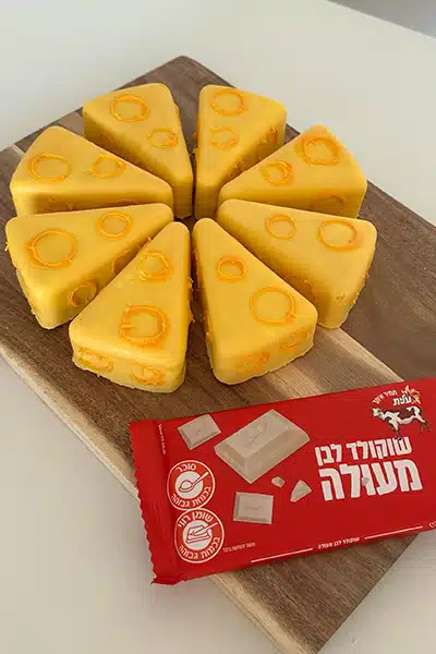 עוגת משולשי גבינה